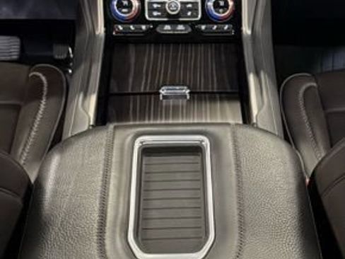 Used 2024 GMC Yukon Denali w/ Denali Reserve Package AWD/4WD image 20