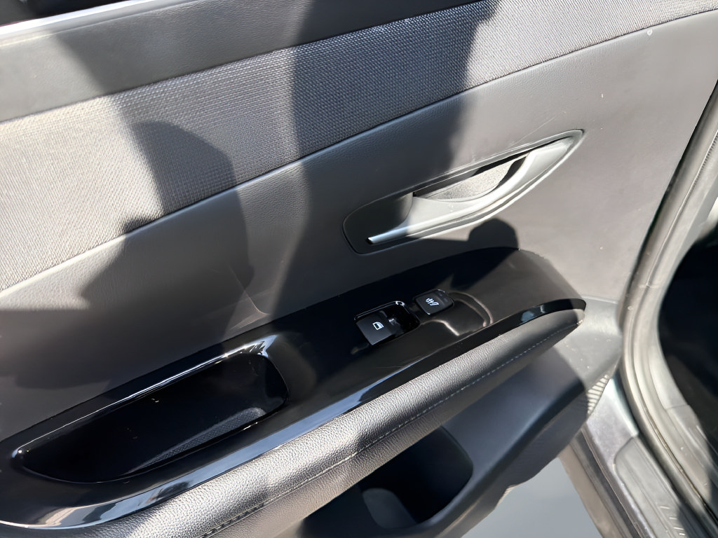Used 2024 Hyundai Tucson Limited FWD image 21