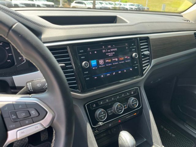 Used 2023 Volkswagen Atlas SE w/ Panoramic Sunroof Package FWD image 25