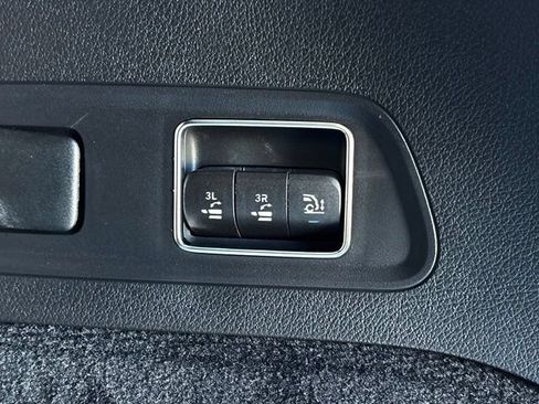 New 2026 Mercedes-Benz GLS 450 4MATIC image 28