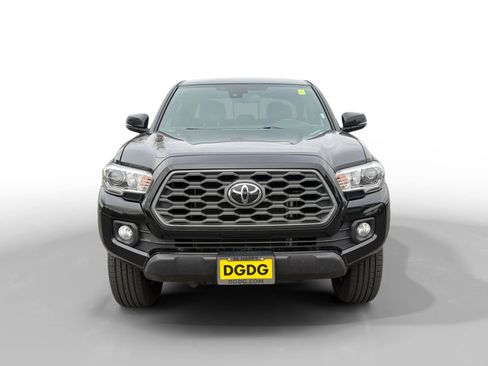 Used 2023 Toyota Tacoma TRD Off-Road image 8