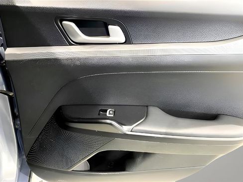 Used 2021 Kia K5 LX image 25