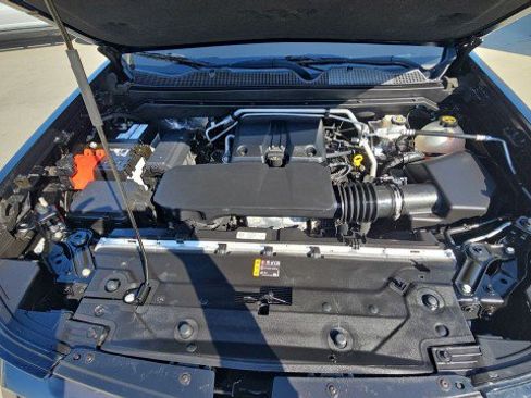 Used 2024 Chevrolet Colorado LT w/ LT Convenience Package RWD image 30
