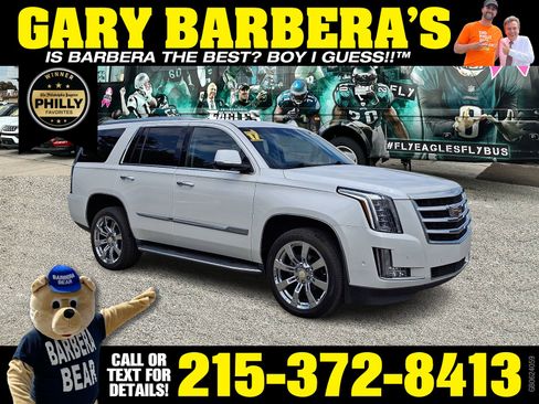 Used 2017 Cadillac Escalade Luxury AWD/4WD image 1
