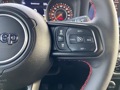 Used 2024 Jeep Gladiator Rubicon w/ Safety Group image 22