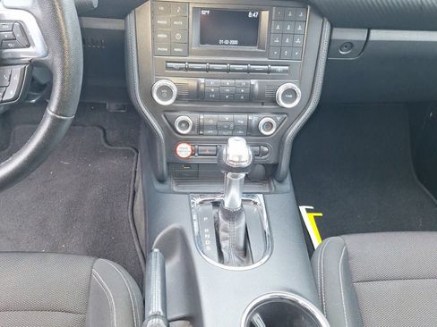 Used 2016 Ford Mustang Convertible RWD image 14