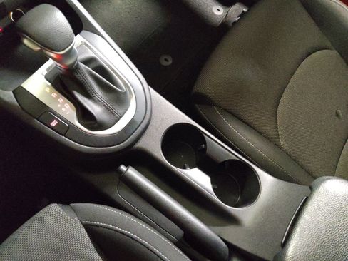Used 2022 Kia Forte LXS FWD image 26