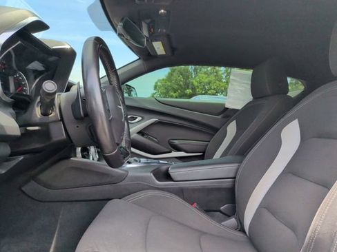 Used 2022 Chevrolet Camaro LT RWD image 14