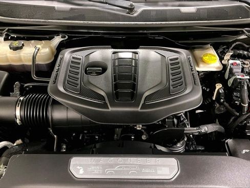 Used 2024 Jeep Wagoneer Series II w/ Flexible Seating Group AWD/4WD image 10