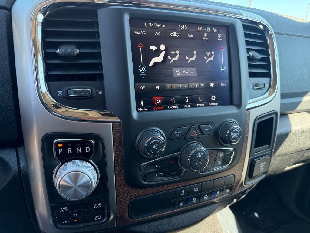 Used 2018 RAM 1500 Laramie AWD/4WD image 18