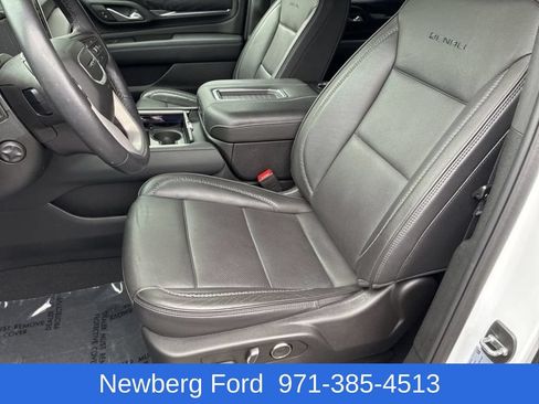 Used 2024 GMC Yukon XL Denali w/ Advanced Technology Package AWD/4WD image 26