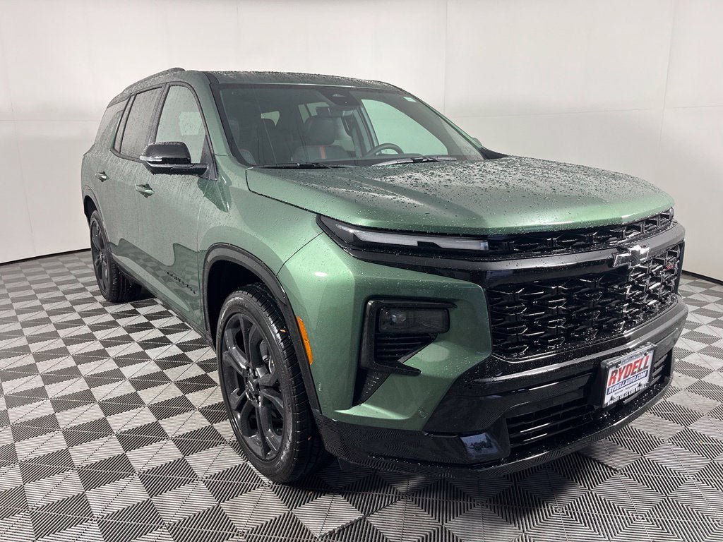New 2027 Chevrolet Traverse RS w/ LPO, Floor Liner Package AWD/4WD image 2