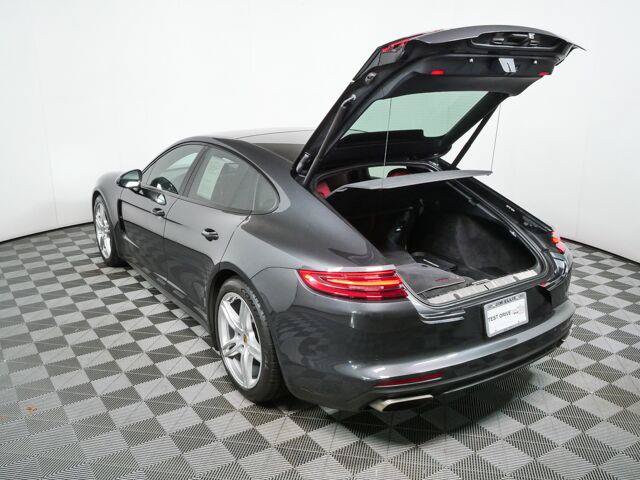 Used 2019 Porsche Panamera 4 AWD/4WD image 33