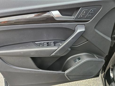 Used 2018 Audi Q5 2.0T Premium Plus w/ Premium Plus Package AWD/4WD image 19