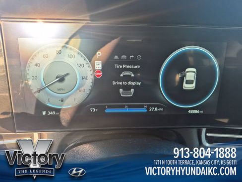 Used 2024 Hyundai Elantra Limited FWD image 15