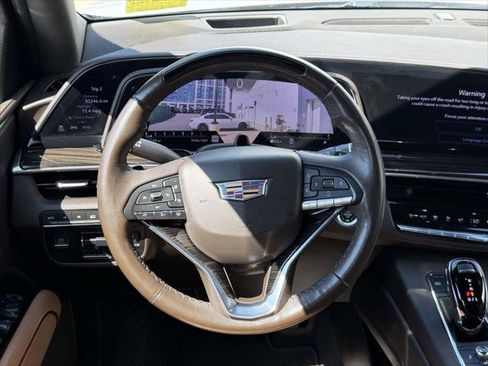 Used 2023 Cadillac Escalade ESV Sport w/ LPO, Illumination Package AWD/4WD image 17