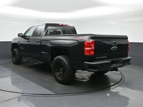 Used 2018 Chevrolet Silverado 1500 Custom w/ Custom Value Package AWD/4WD image 5