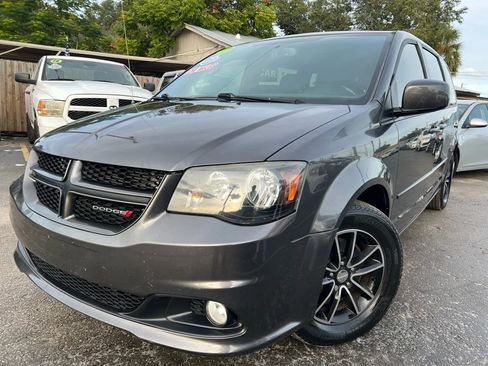 Used 2017 Dodge Grand Caravan GT image 1