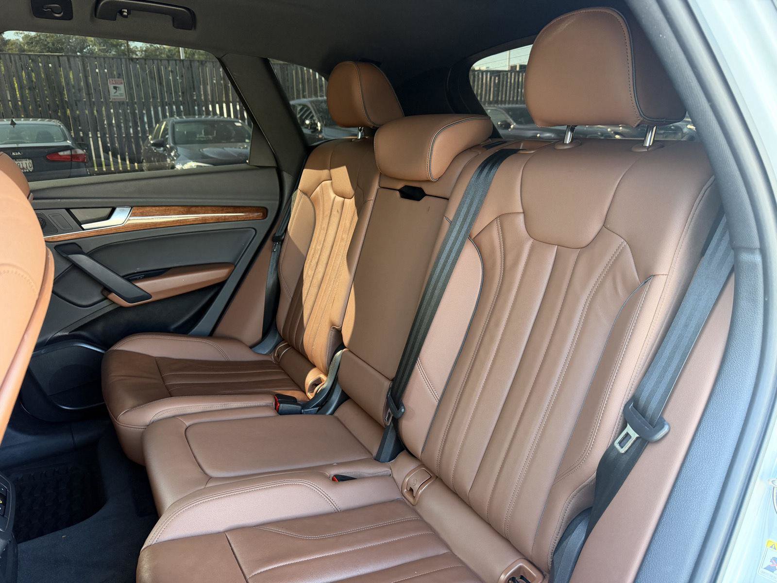Used 2022 Audi Q5 e Premium w/ Convenience Package AWD/4WD image 10