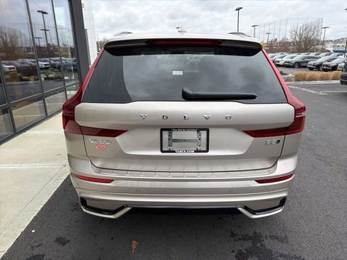 New 2026 Volvo XC60 B5 Ultra w/ Protection Package Premier image 4