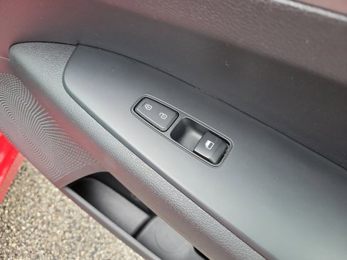 Used 2021 Kia Forte LXS FWD image 11