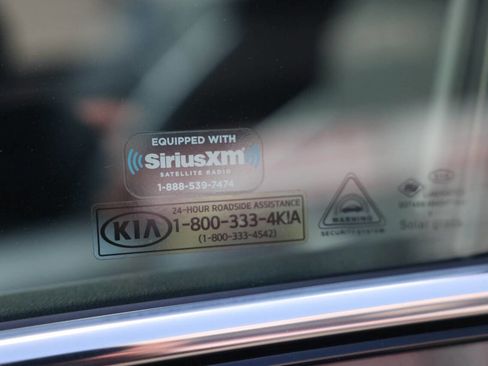 Used 2017 Kia Sorento EX AWD/4WD image 39