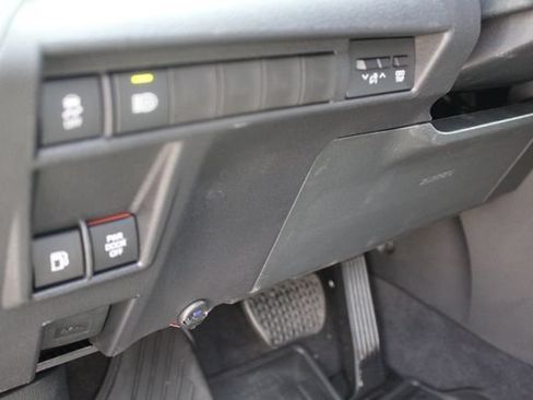 Certified 2026 Toyota Sienna XLE FWD image 53