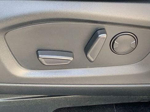 Used 2023 Ford Explorer XLT w/ Equipment Group 202A image 42