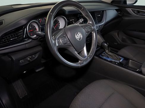 Used 2018 Buick Regal Preferred w/ Sights and Sounds Package AWD/4WD image 20