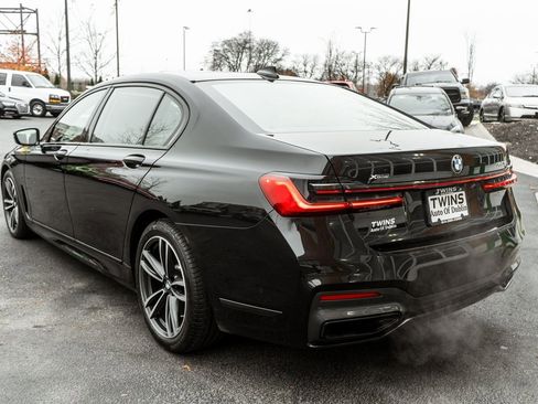 Used 2022 BMW 750i xDrive w/ Executive Package image 61