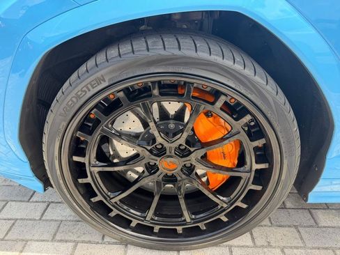 Used 2022 Lamborghini Urus AWD/4WD image 34