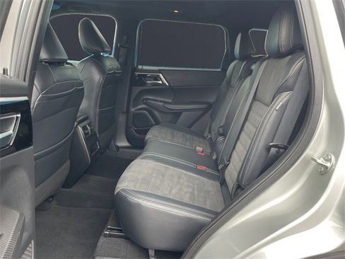 Used 2022 Mitsubishi Outlander SEL Black Edition image 13