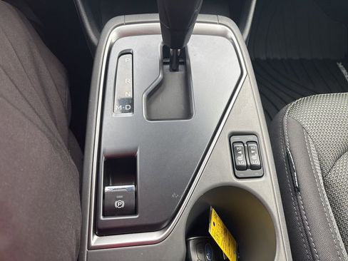 Used 2024 Subaru Crosstrek 2.0i Premium image 32