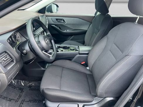 Used 2023 Nissan Rogue S AWD/4WD image 10