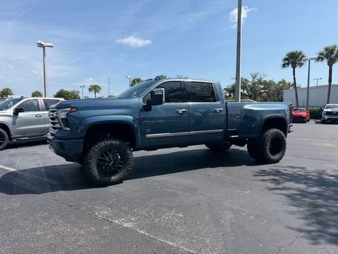New 2026 Chevrolet Silverado 3500 High Country w/ High Country Premium Package AWD/4WD image 3