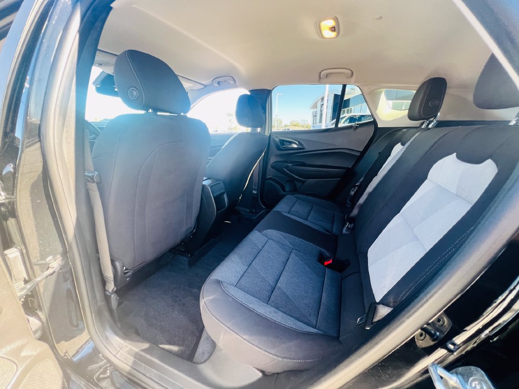 Used 2024 Chevrolet Trax LS w/ LS Convenience Package FWD image 28