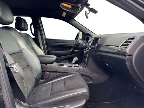 Used 2021 Jeep Grand Cherokee Laredo X RWD image 17