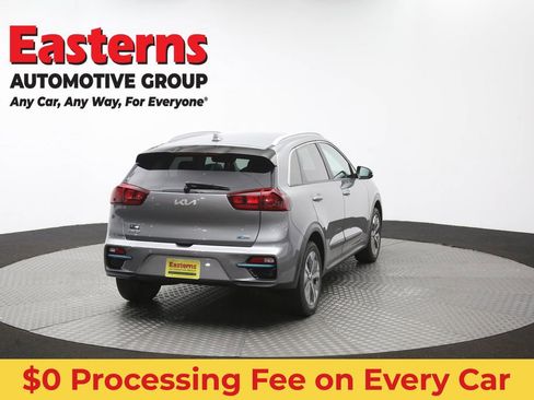 Used 2022 Kia Niro EX FWD image 40