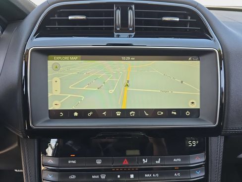 Used 2019 Jaguar F-PACE Prestige AWD/4WD image 25
