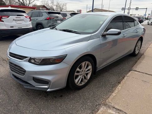 Used 2017 Chevrolet Malibu LT w/ Driver Confidence Package image 3