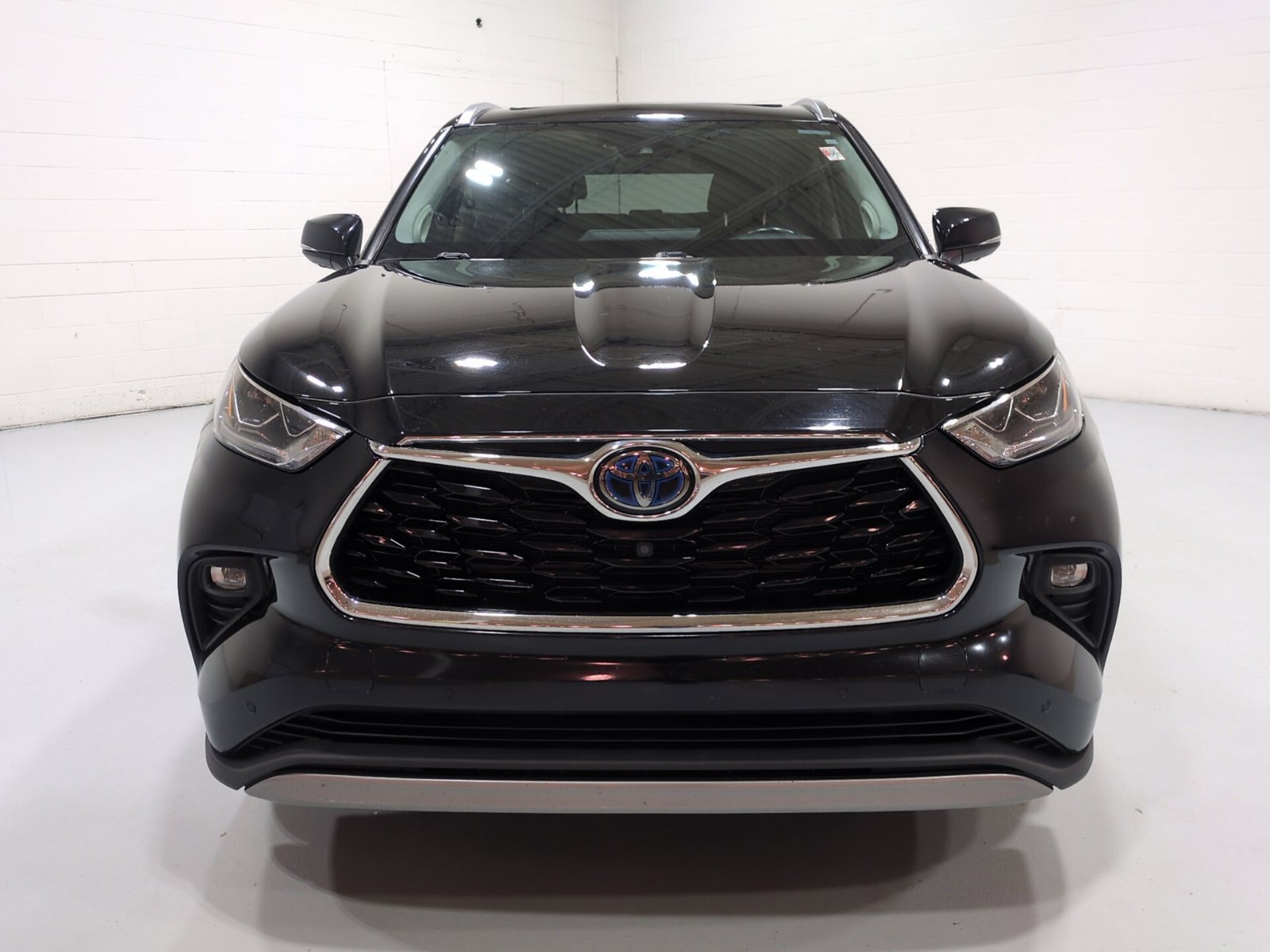 Used 2021 Toyota Highlander Platinum AWD/4WD image 9