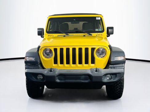 Used 2018 Jeep Wrangler Unlimited Sport S image 2