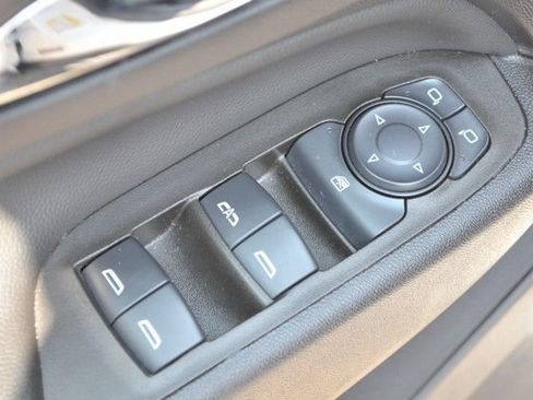 Used 2024 Chevrolet Equinox LT AWD/4WD image 16