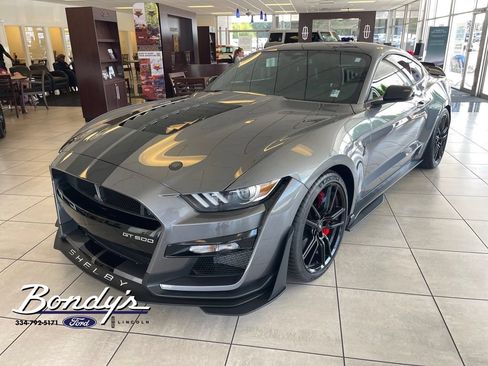 Used 2021 Ford Mustang Shelby GT500 w/ Technology Package RWD image 3
