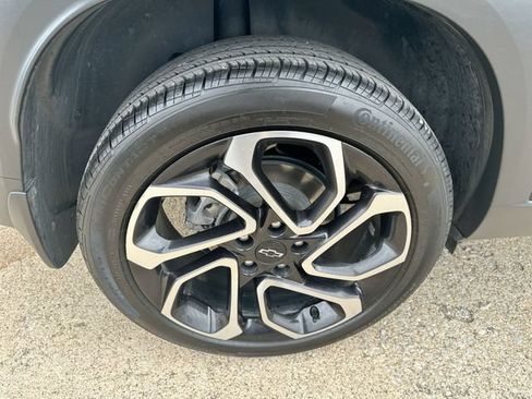 Used 2025 Chevrolet Trax RS w/ Driver Confidence Package FWD image 48