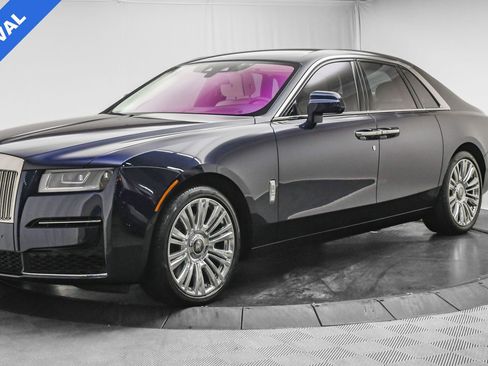 Used 2023 Rolls-Royce Ghost image 3