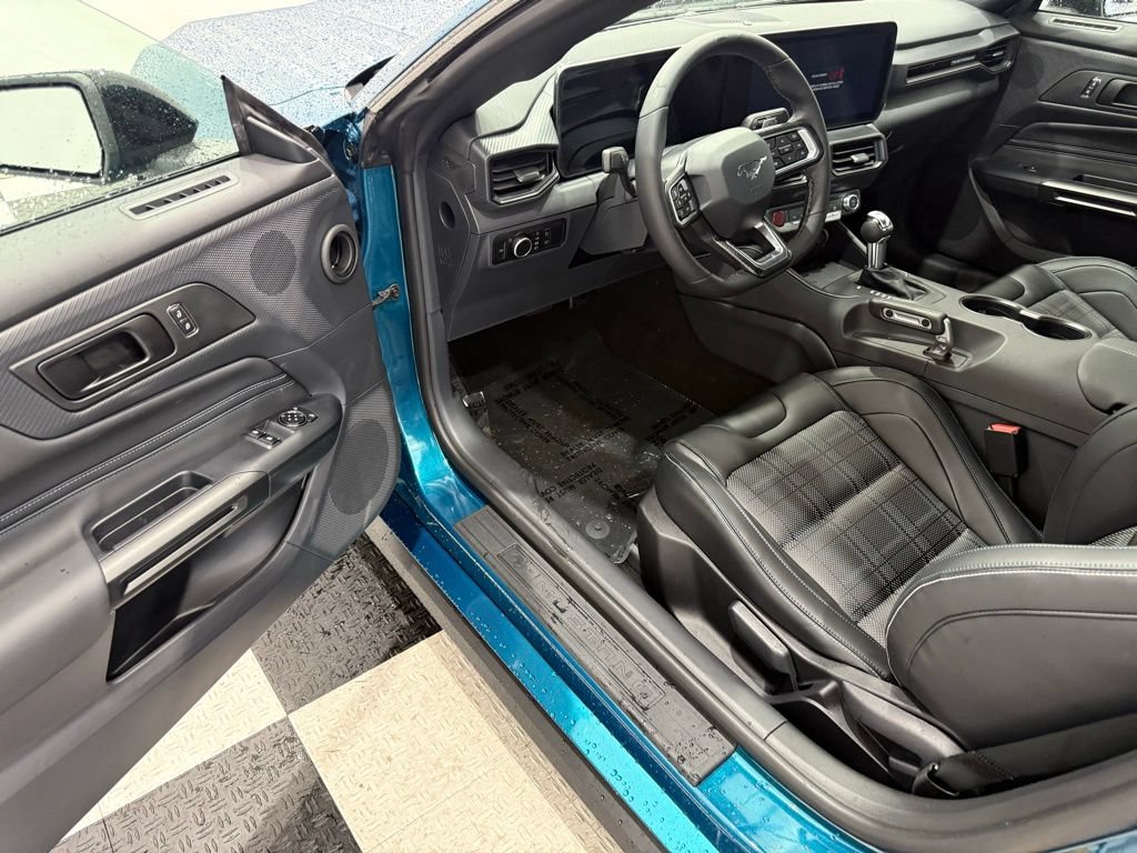 New 2026 Ford Mustang GT Premium w/ GT Performance Package RWD image 22