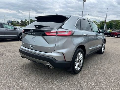 Certified 2024 Ford Edge Titanium AWD/4WD image 4