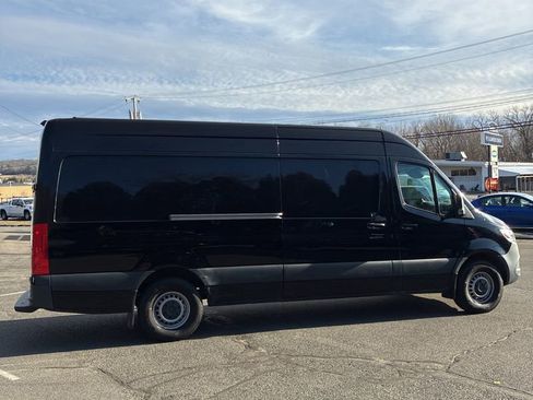 Used 2020 Mercedes-Benz Sprinter 2500 image 5