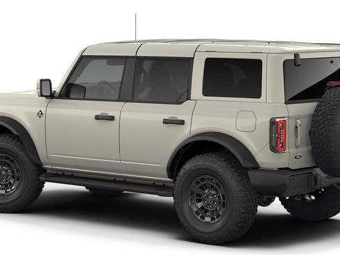 New 2026 Ford Bronco Outer Banks image 2